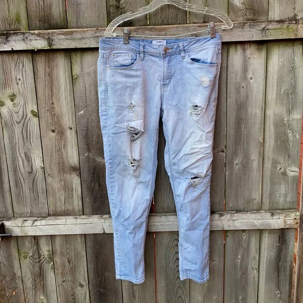 Kensie distressed jeans sz. 8